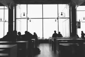 Leia mais sobre o artigo Negociações de câmbio na recessão econômica de 2026