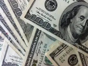 Leia mais sobre o artigo Dólar em Maio 2026: o que esperar se você investe agora